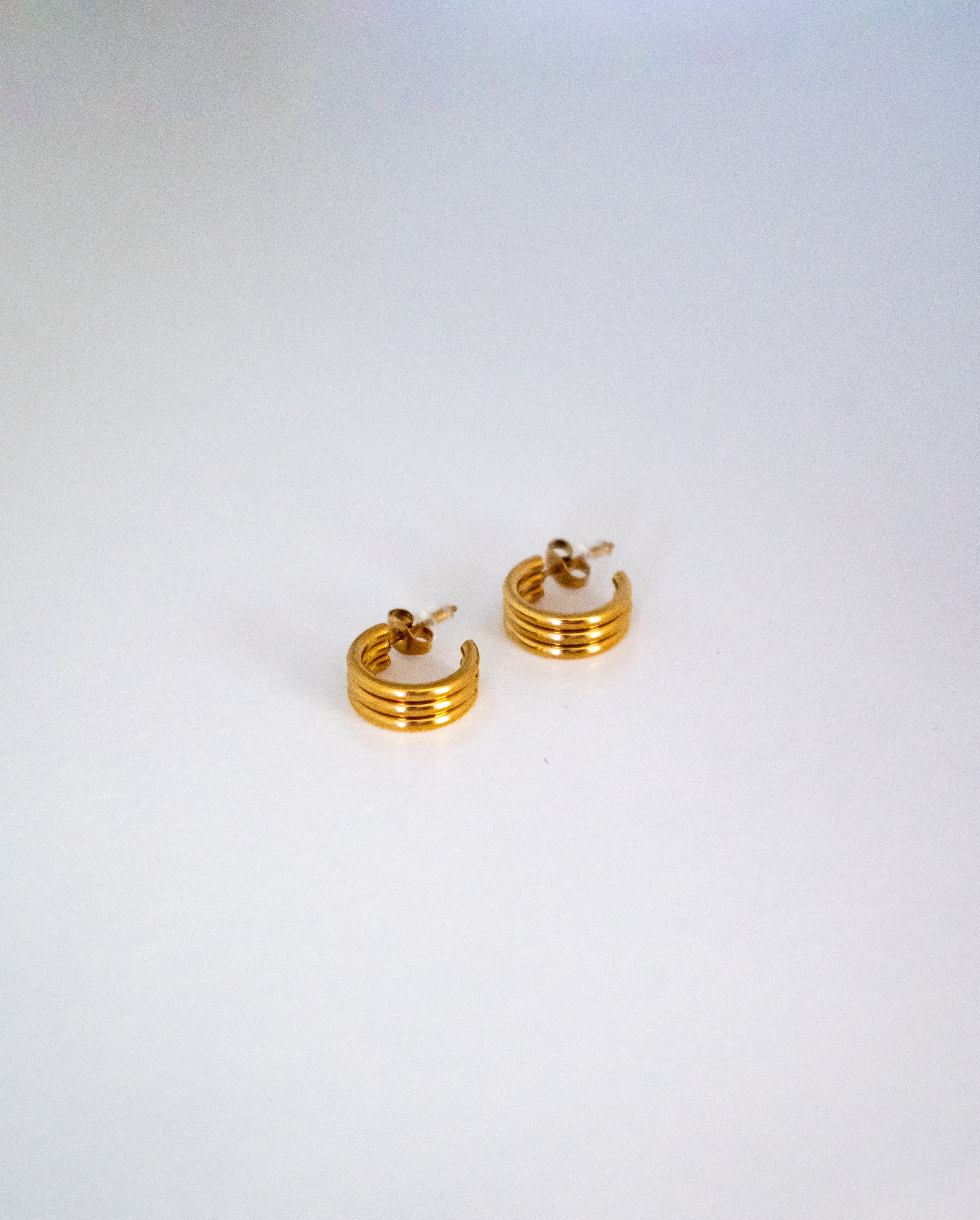 Textured Hoop Earrings-Duh Dana