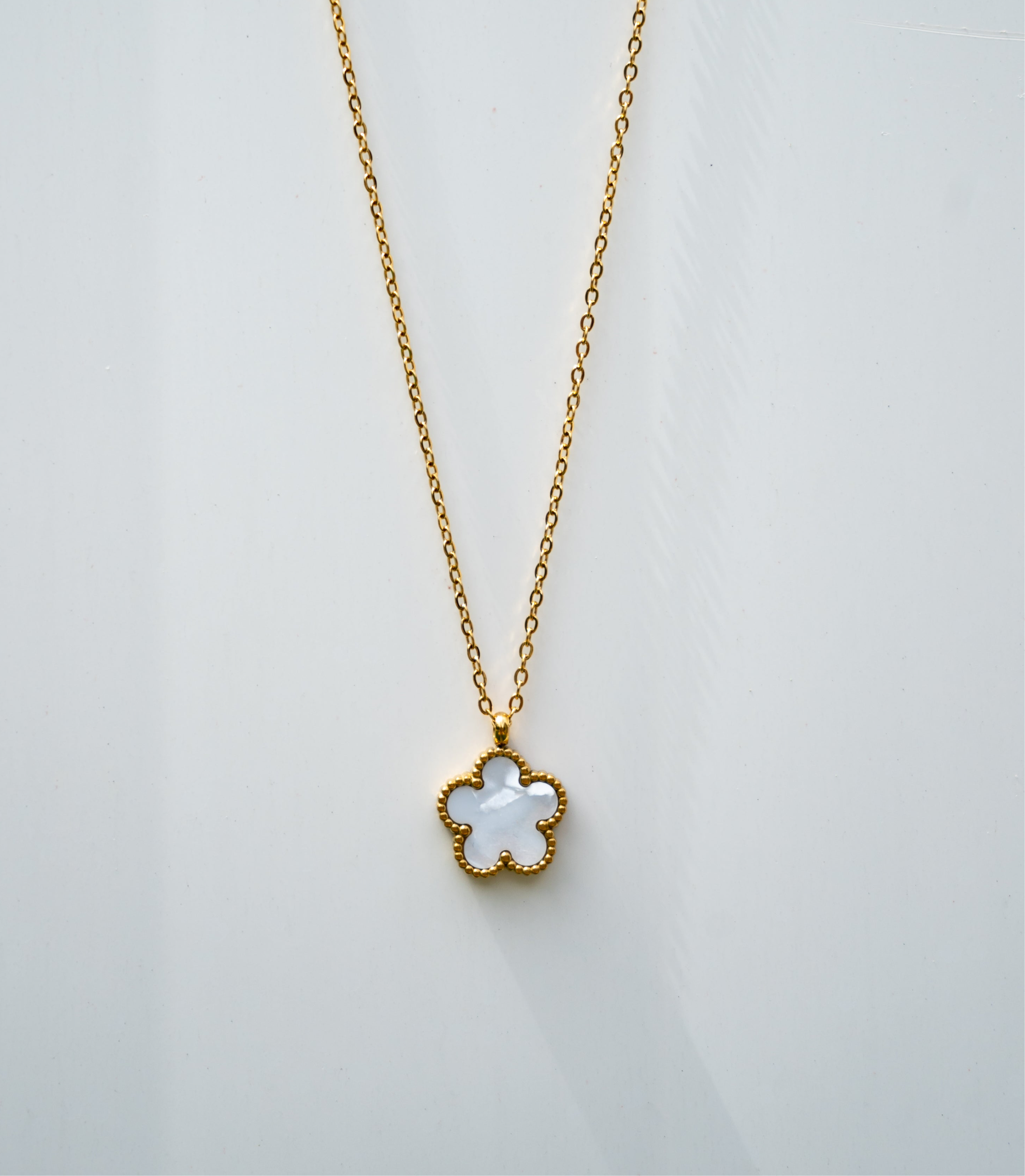 Single Flower Necklace